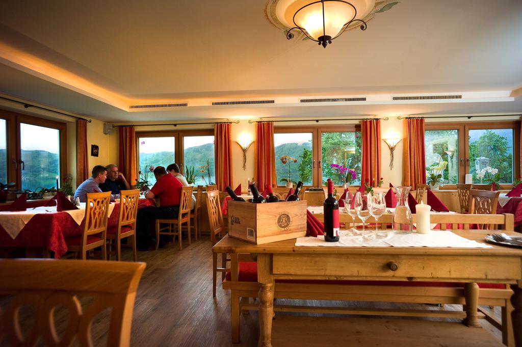 Hotel Schoenberger Nussdorf am Attersee Ngoại thất bức ảnh